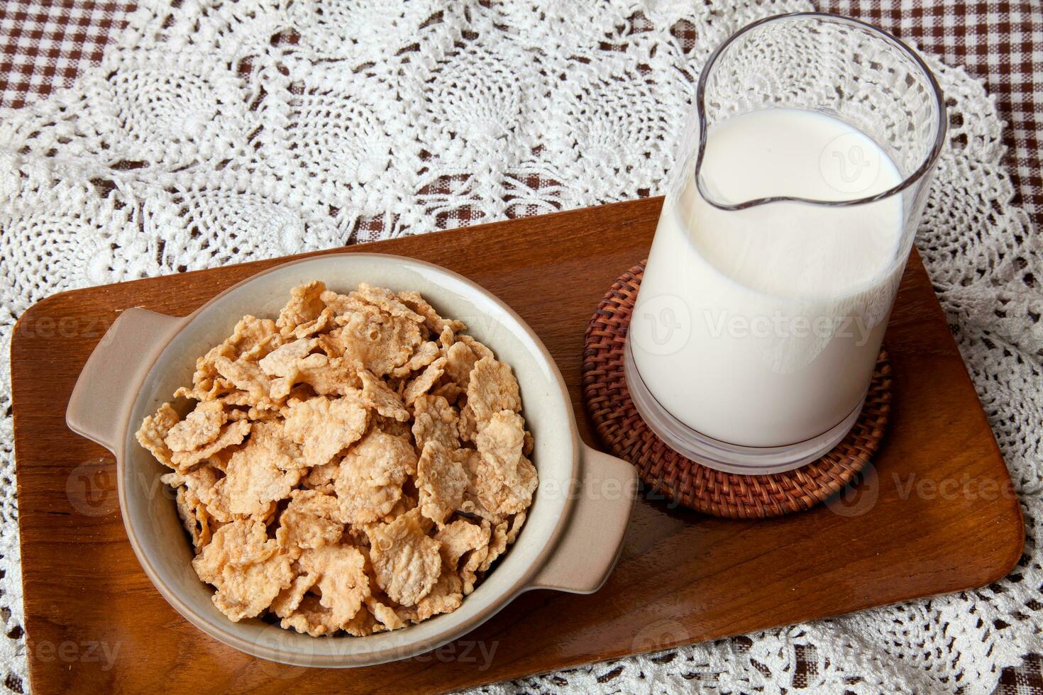 Breakfast cereal and milk photo