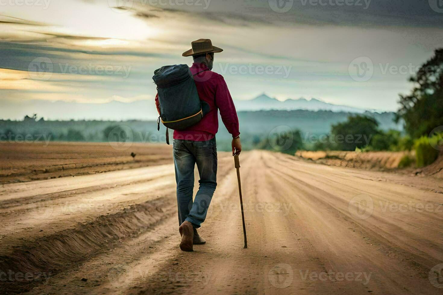 un hombre con un mochila caminando abajo un suciedad la carretera. generado por ai foto