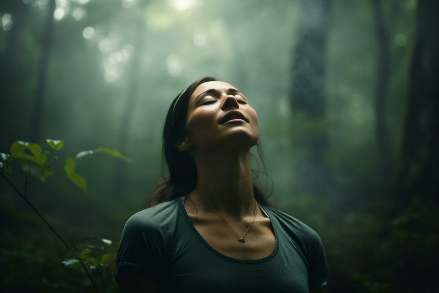 ai generado mujer atractivo joven contento adulto estilo de vida bosque naturaleza parque felicidad sonrisa relajación persona belleza modelo cara dama verde bonito Moda retrato verano hembra al aire libre foto