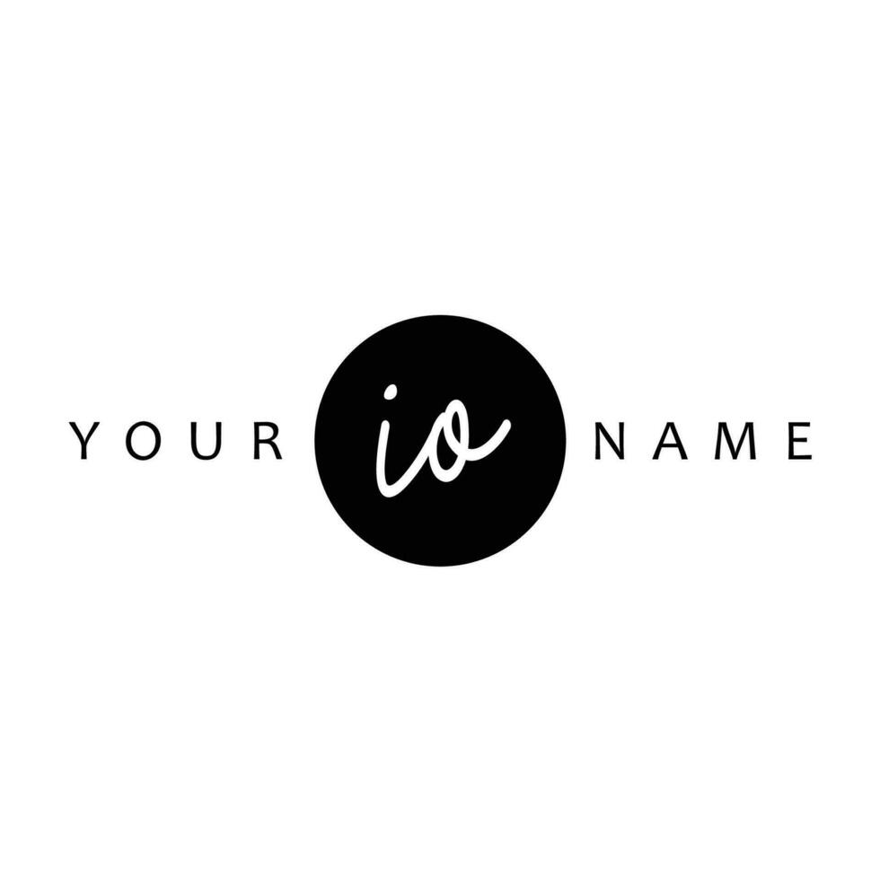 IO Initial Handwriting In Circle Frame Template Design vector