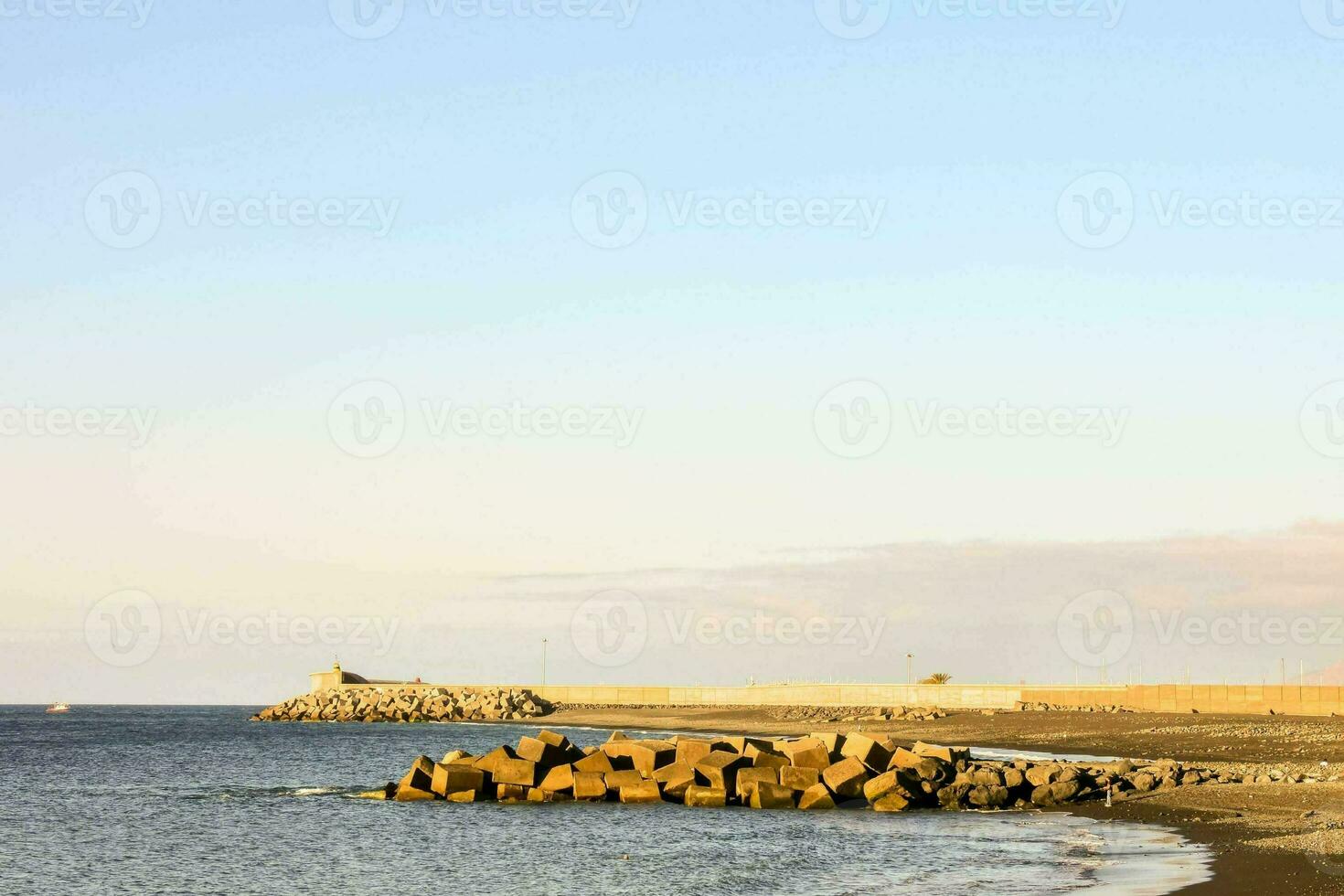 Scenic view with the seashore photo