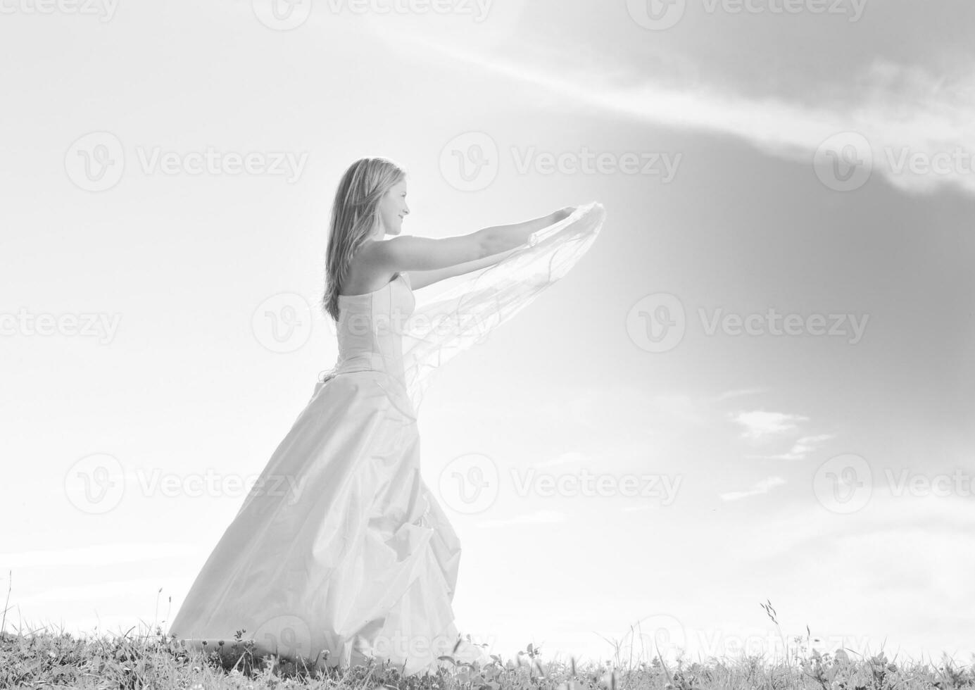 Beautiful bride black and white photo