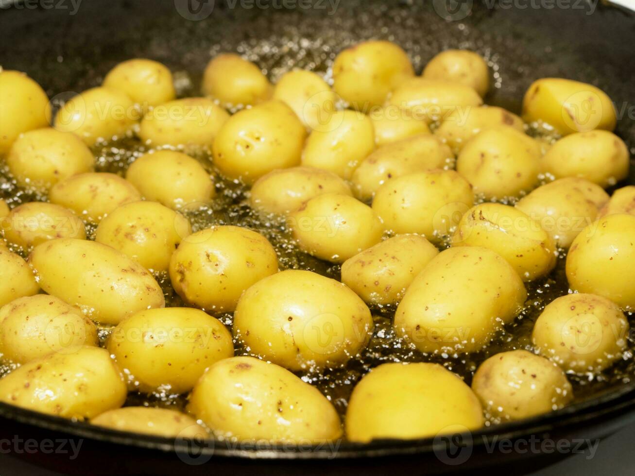 fried potatoes on the pan. photo