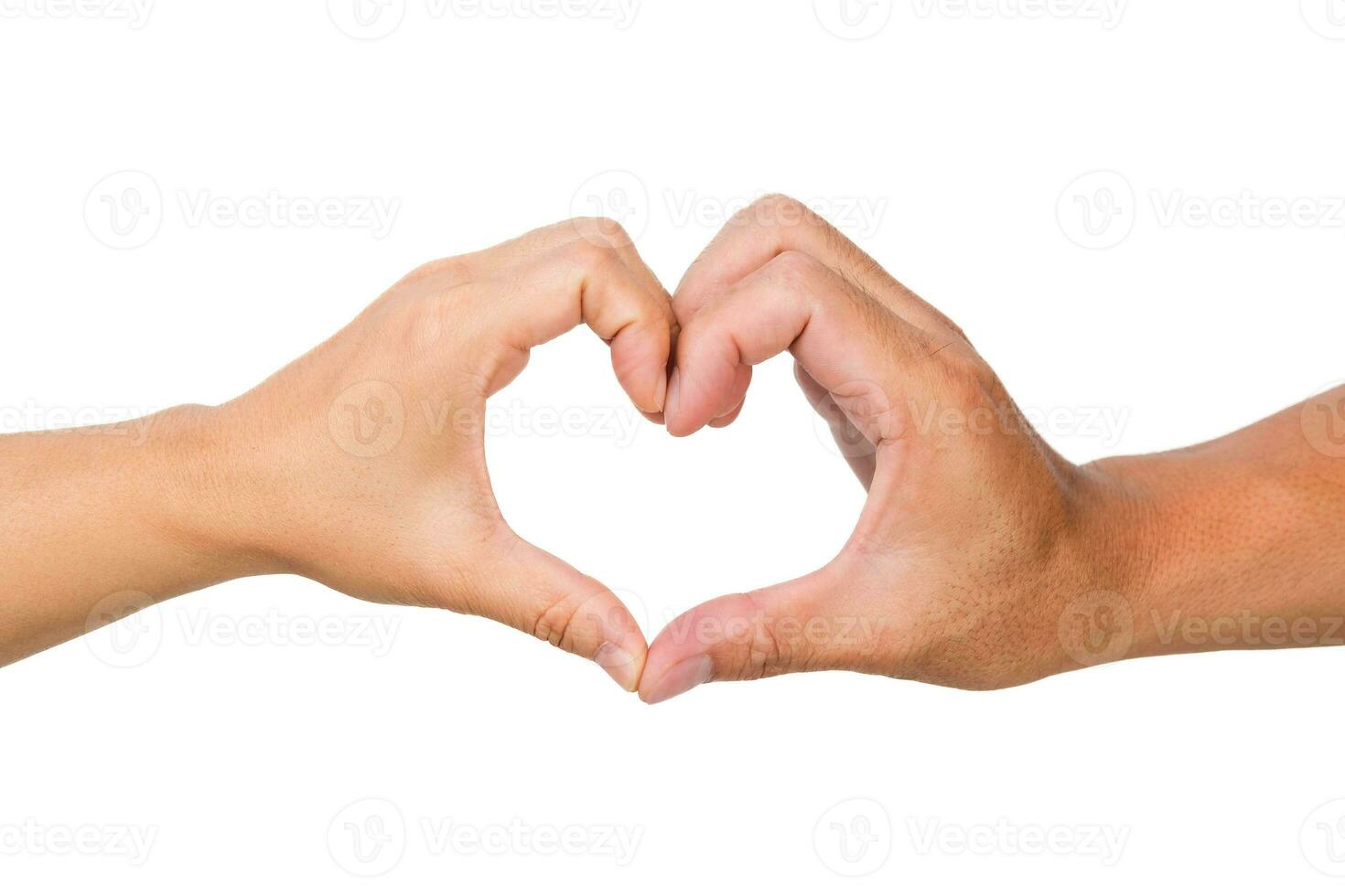 masculino y hembra manos formando un corazón forma aislado en blanco antecedentes. dos manos en el forma de un corazón. foto