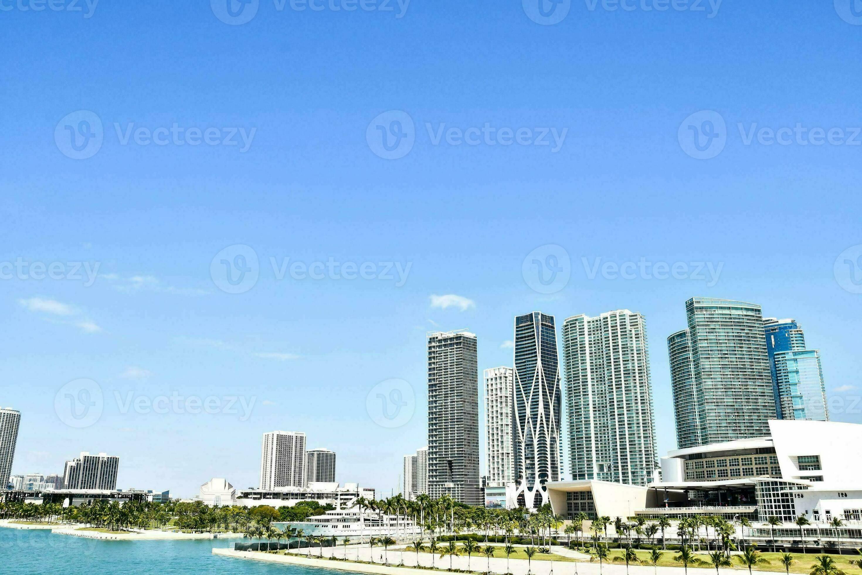 A city view 32698481 Stock Photo at Vecteezy
