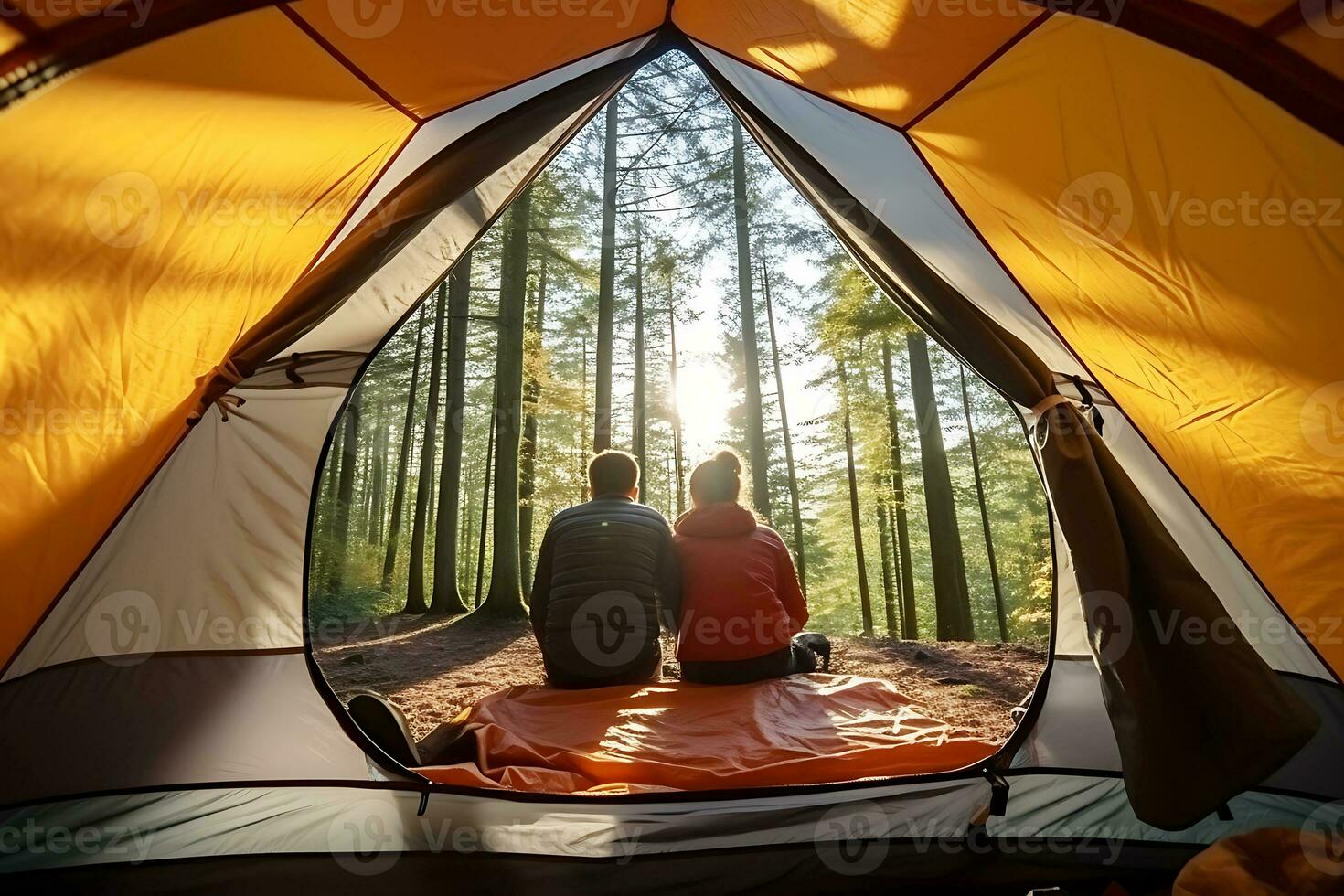 un hombre y un mujer sentar cerca un turista tienda y disfrutar el ver de naturaleza. ver desde el atrás, dentro el carpa. ai generativo foto