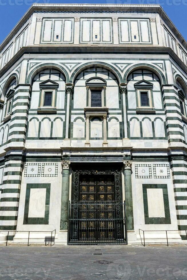 exterior de el catedral de Papa Noel maria del fiore duomo en florencia, toscana, Italia, Europa foto