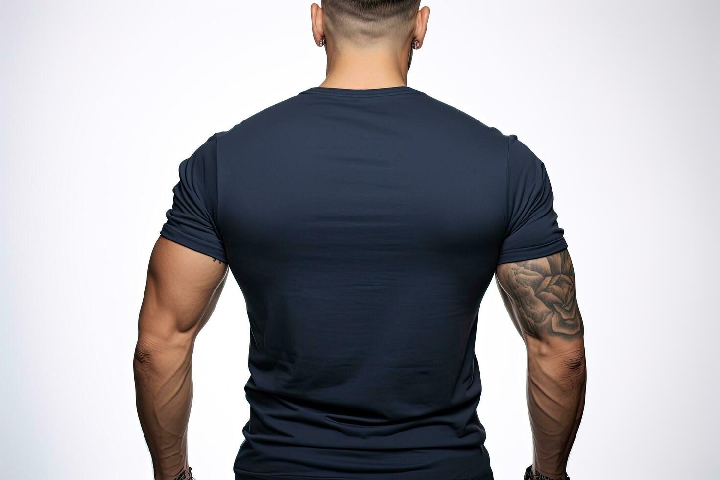 espalda ver de tatuado hombre en negro camiseta en gris fondo, masculino modelo vistiendo un oscuro Armada azul color sólido camiseta en un blanco fondo, frente ver y espalda vista, parte superior sección recortado, ai generado foto