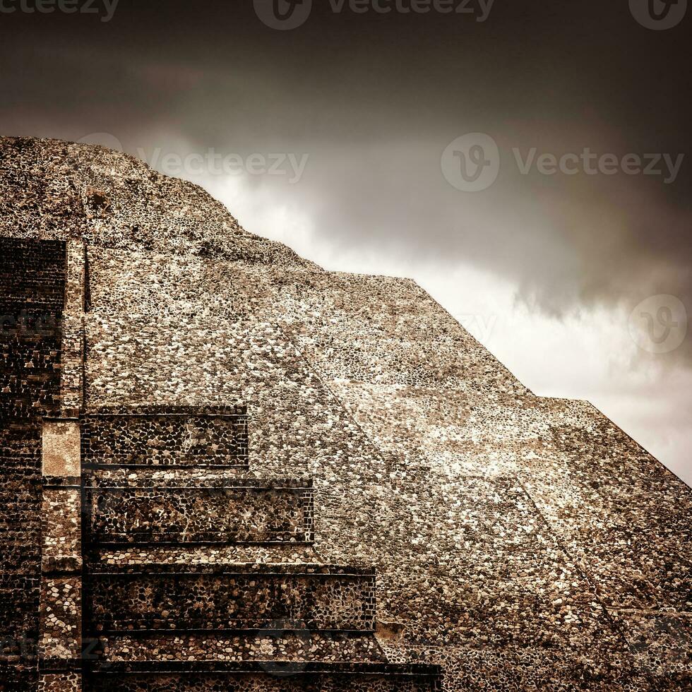 Mexican old city pyramid photo