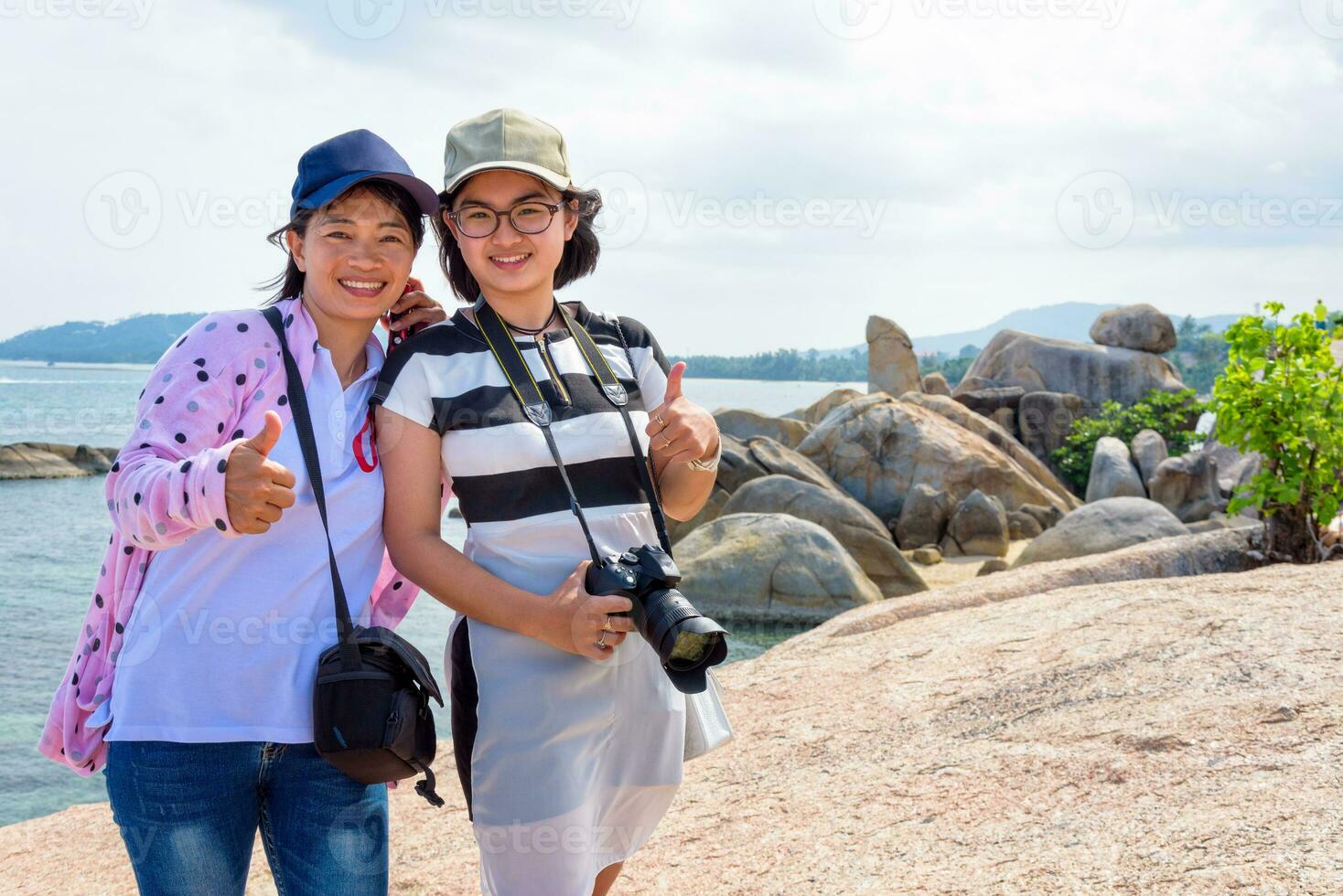 Mother and daughter at Hin Ta Hin Yai viewpoint photo