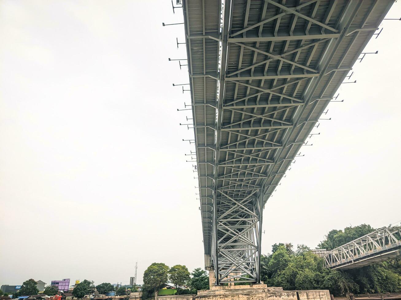 Samarinda Kalimantan Timur, Indonesia 25 october 2023. view of the Mahakam bridge in the city of Samarinda, East Kalimantan photo