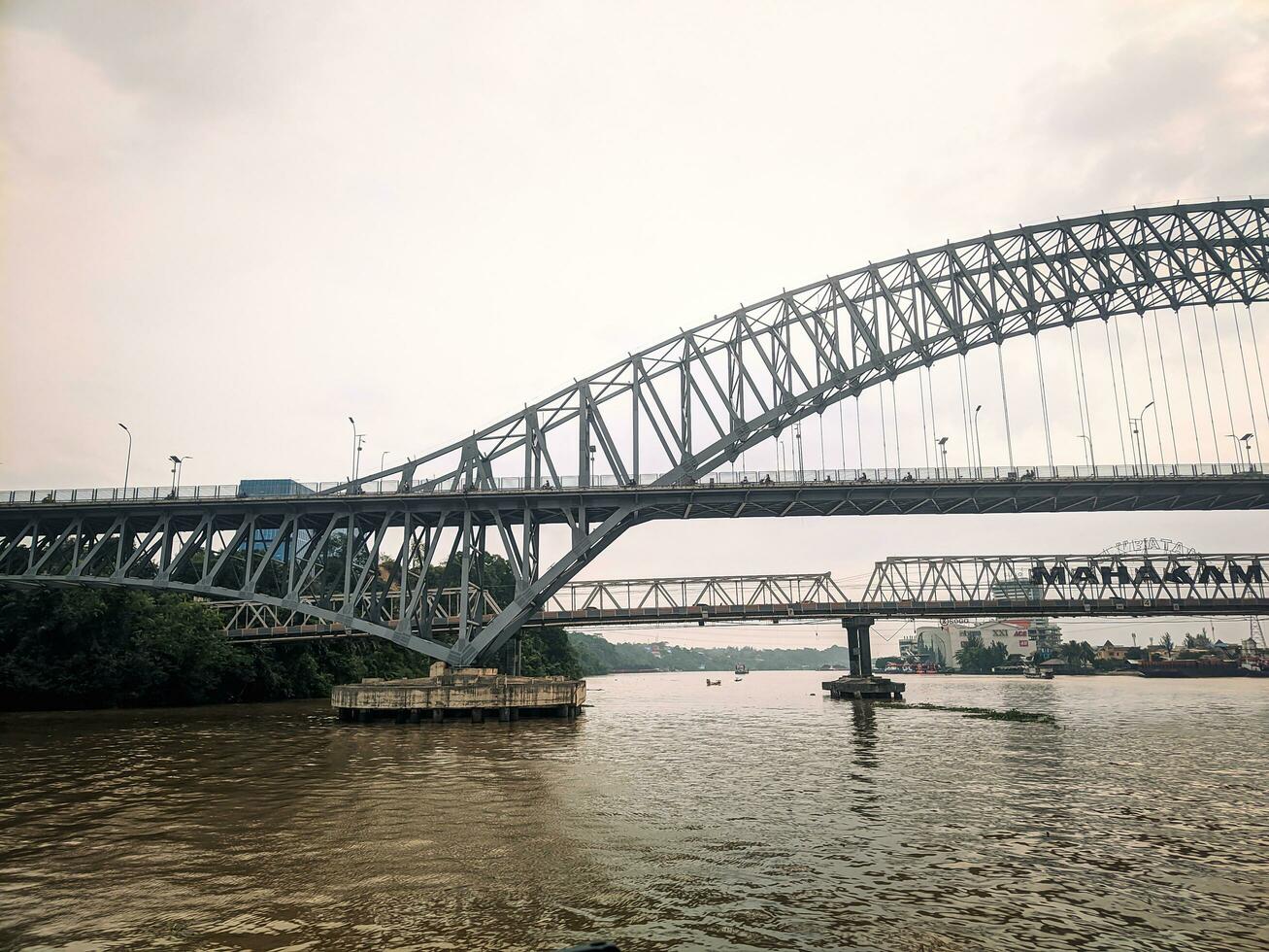 Samarinda Kalimantan Timur, Indonesia 25 october 2023. view of the Mahakam bridge in the city of Samarinda, East Kalimantan photo