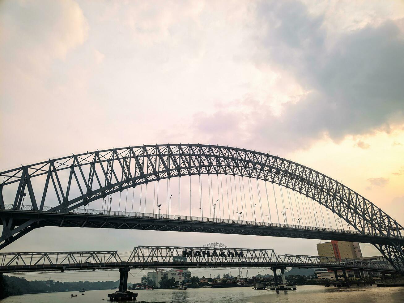 Samarinda Kalimantan Timur, Indonesia 25 october 2023. view of the Mahakam bridge in the city of Samarinda, East Kalimantan photo