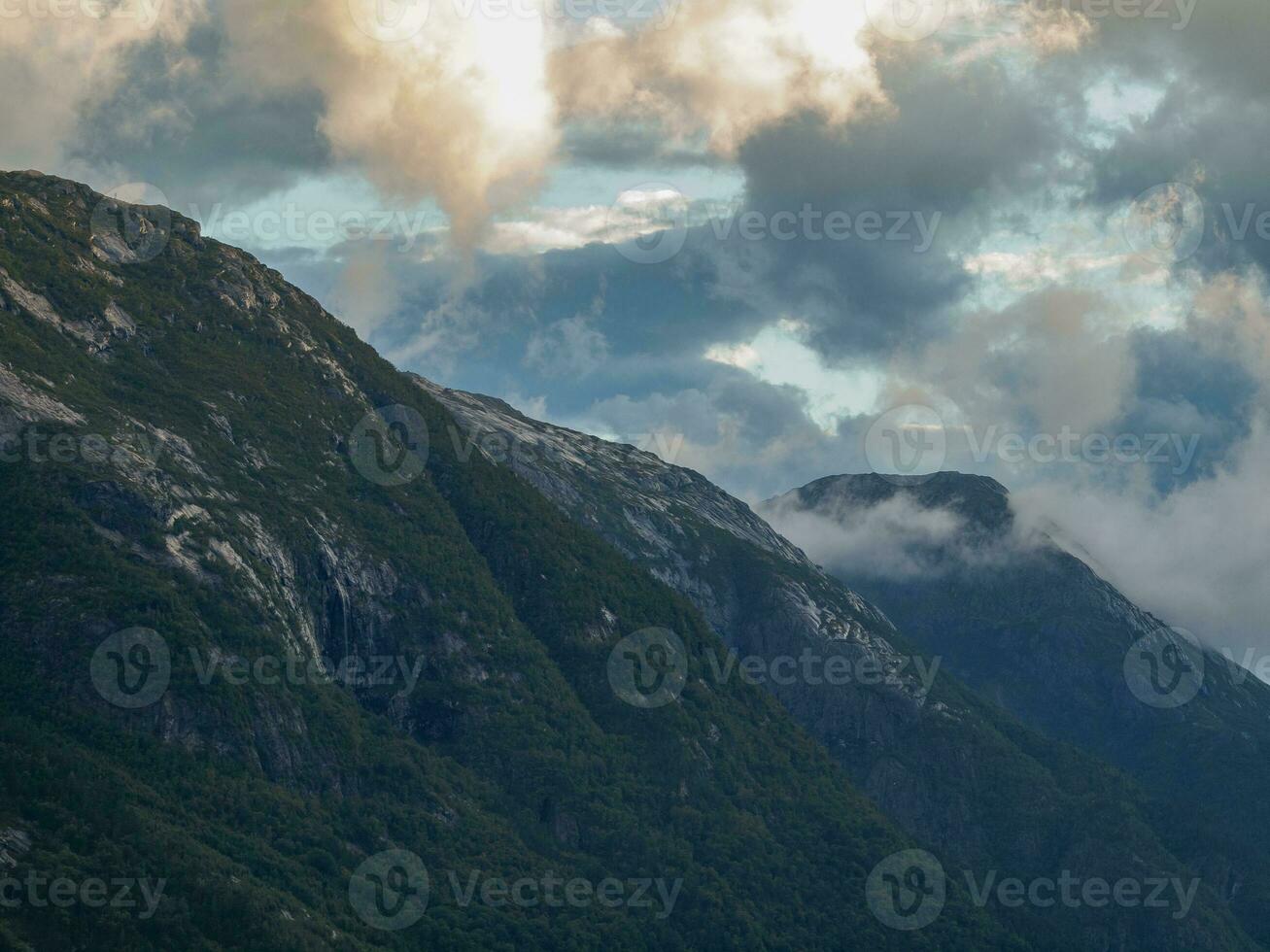 Stavanger y el noruego fiordos foto