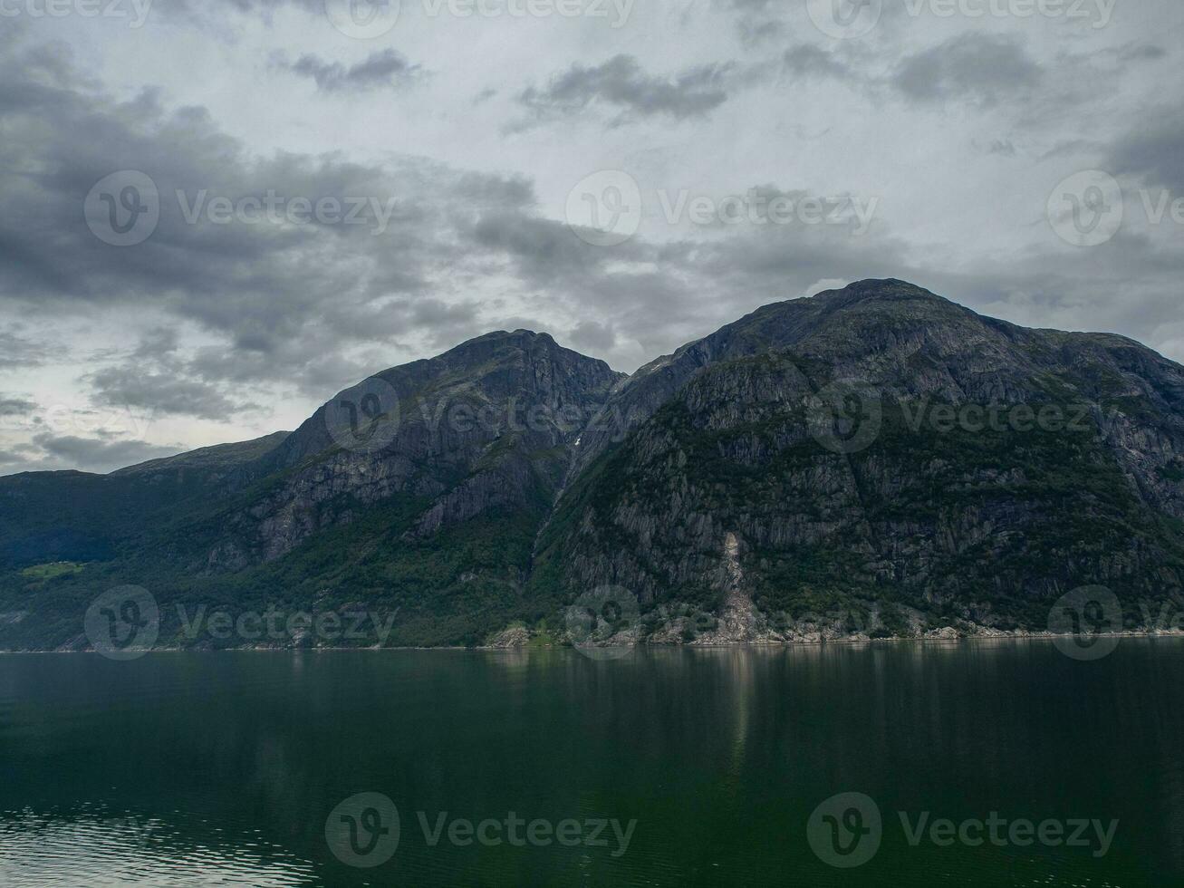 Trondheim y el fiordos de Noruega foto