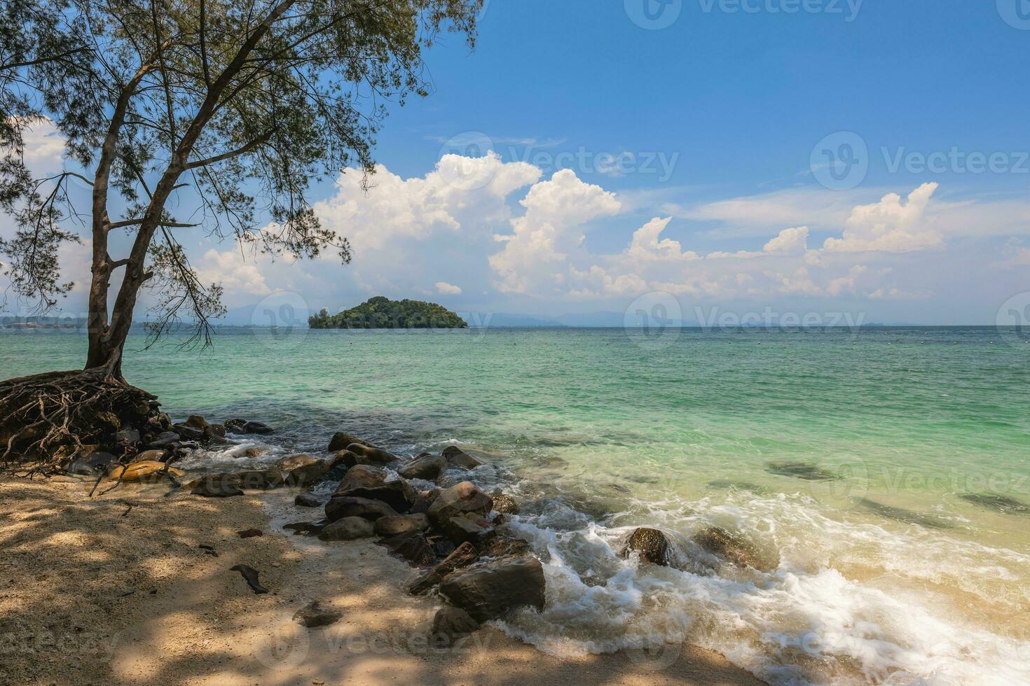 Scenery of Manukan island, an island of Tunku Abdul Rahman National Park in Sabah, Malaysia photo