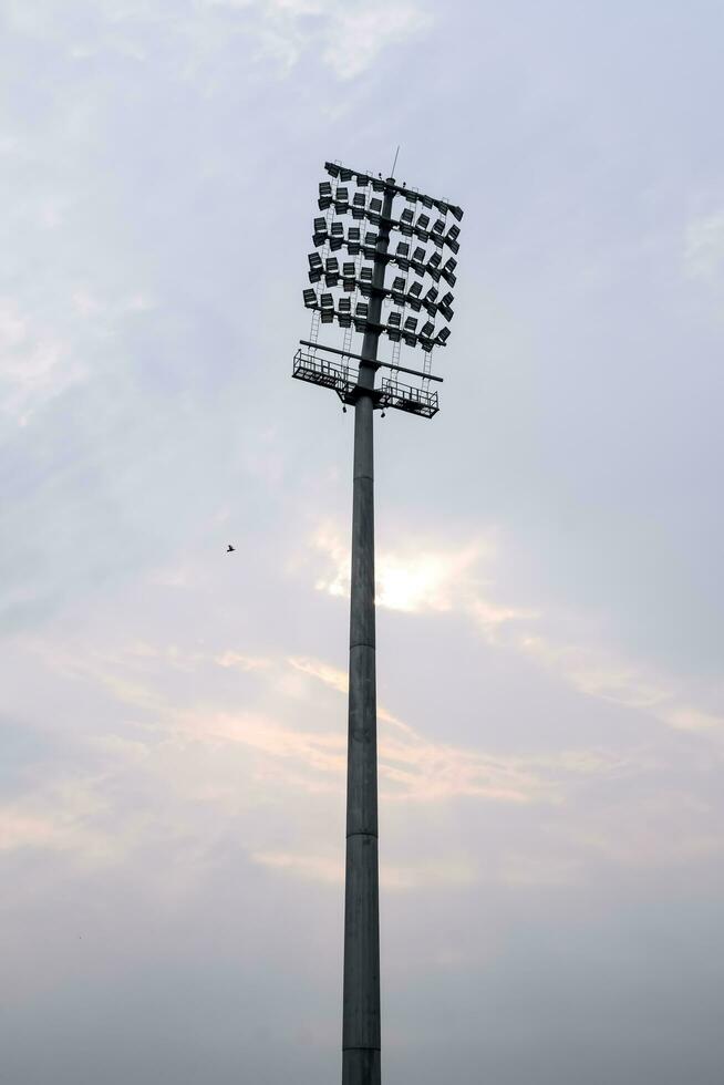 Grillo estadio inundar luces polos a Delhi, India, Grillo estadio luces foto