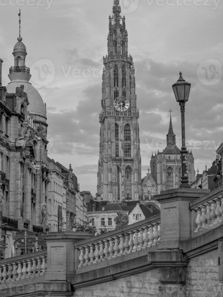 Amberes ciudad en Bélgica foto
