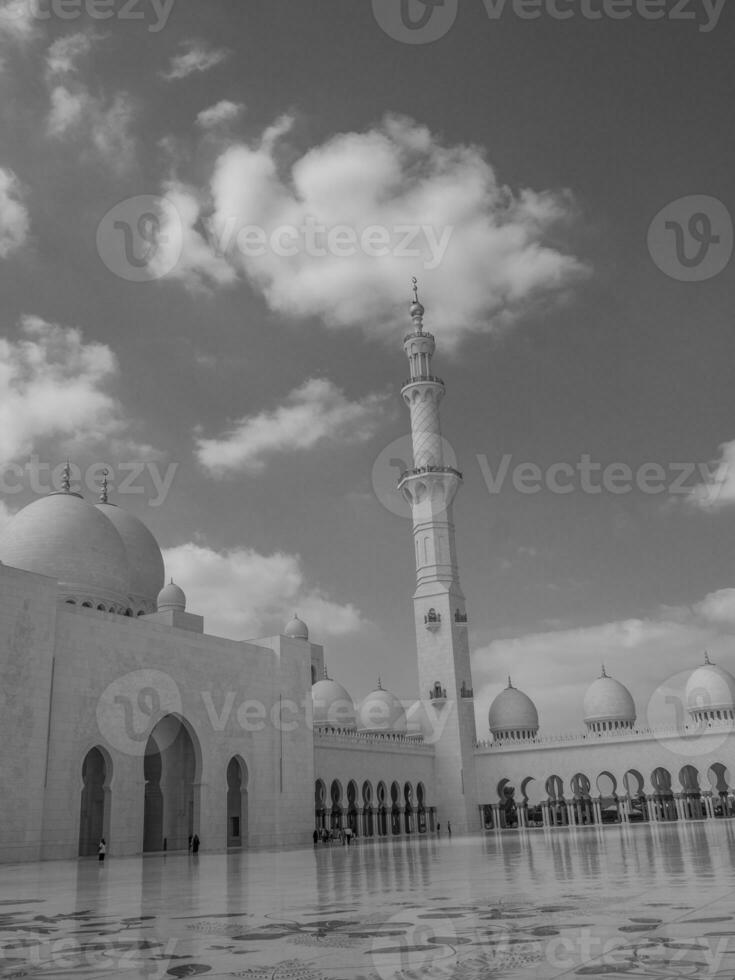 mosque in Abu dhabi photo