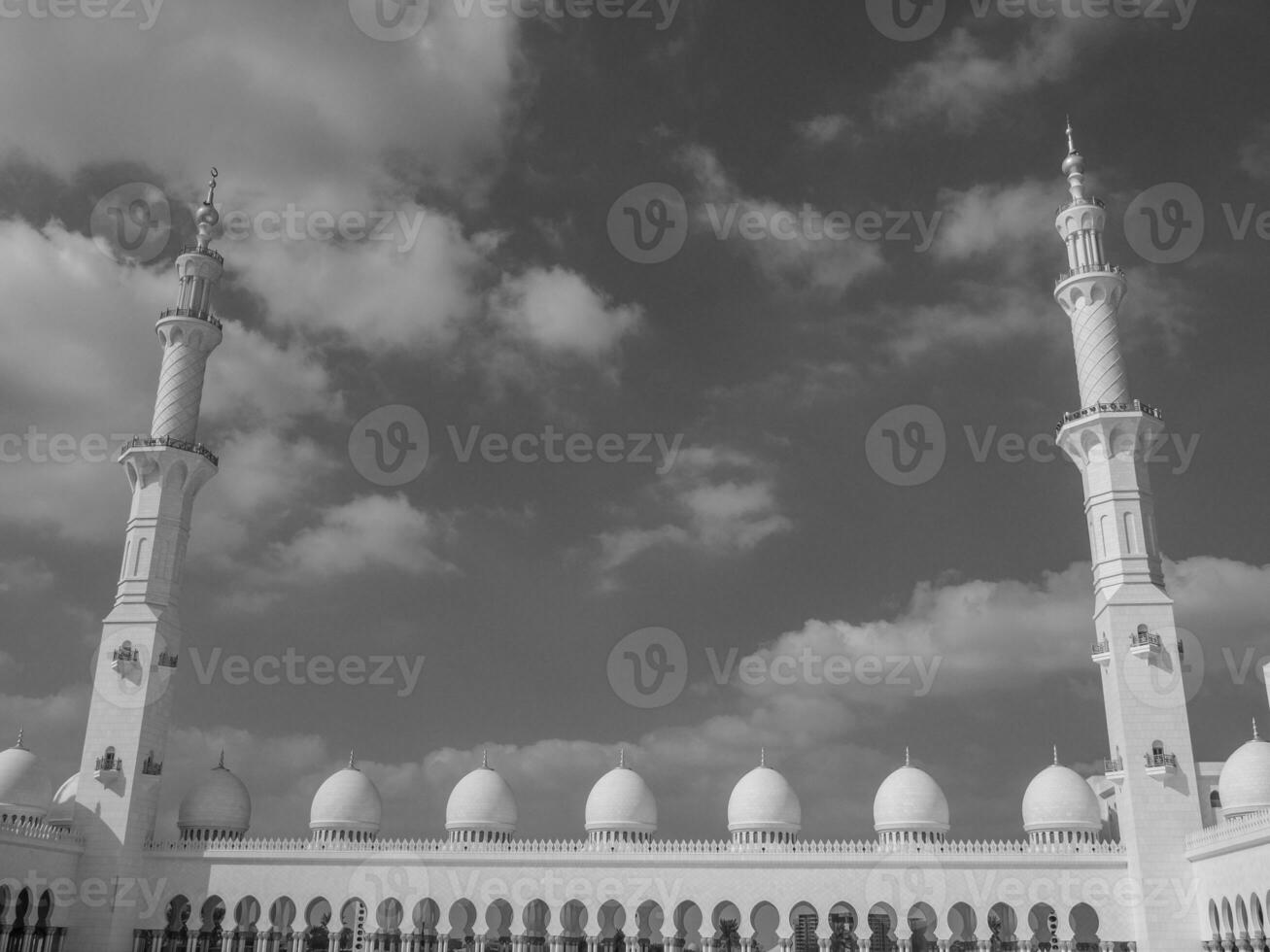 mosque in Abu dhabi photo