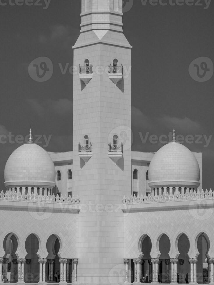 mosque in Abu dhabi photo