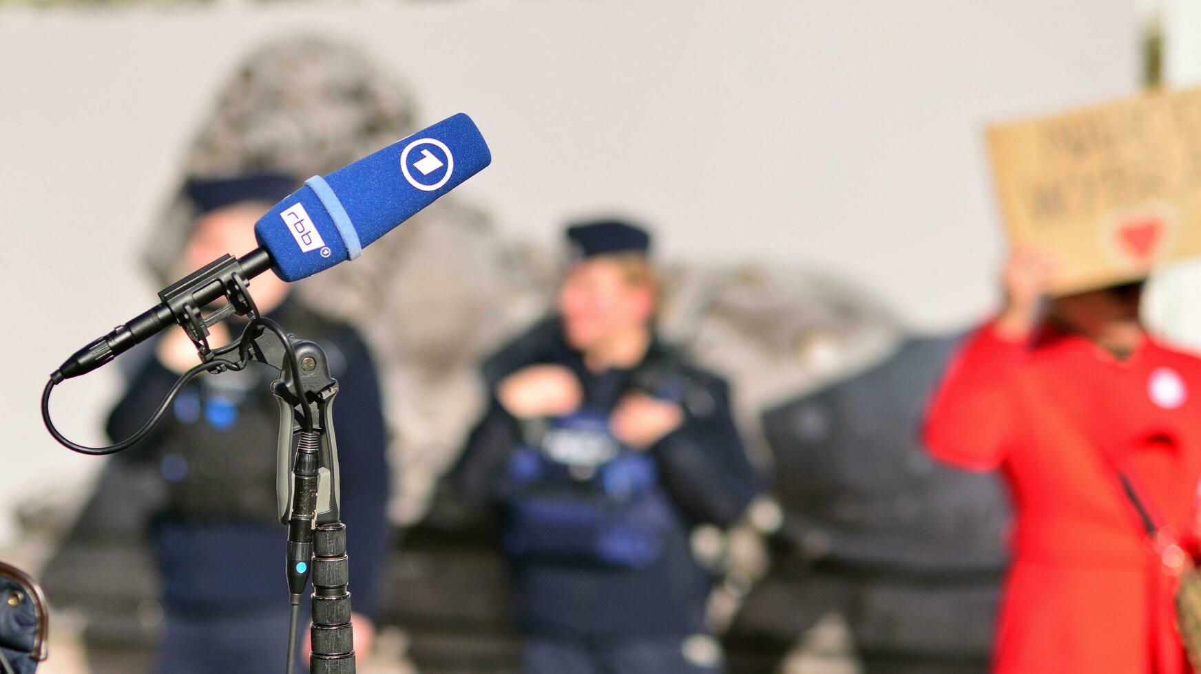 Warsaw, Poland. 24 October 2023. Microphone with the logo of the TV news  channel. Sign RBB. ARD. photo