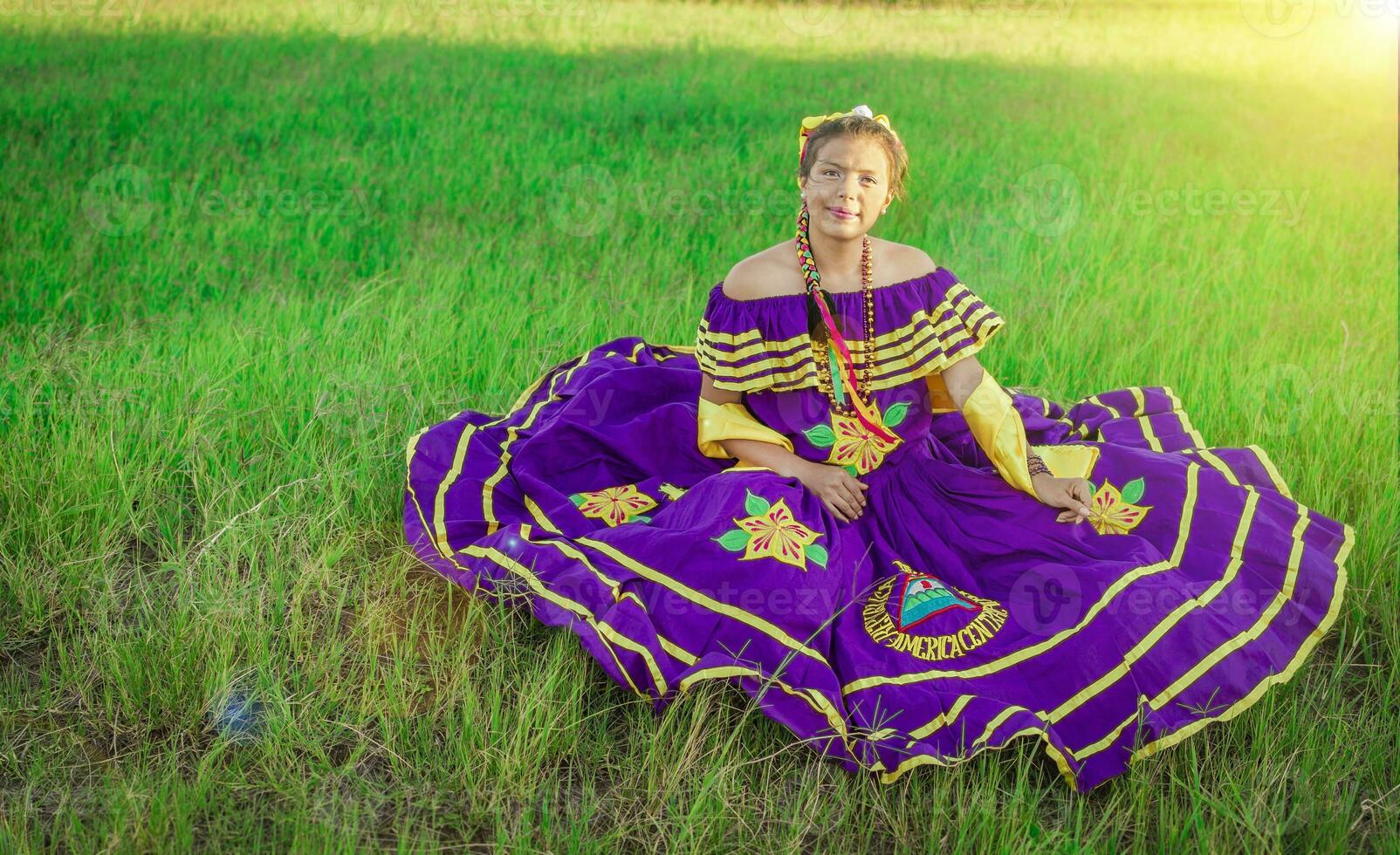 nicaragüense mujer en gente traje, nicaragüense mujer en gente disfraz foto