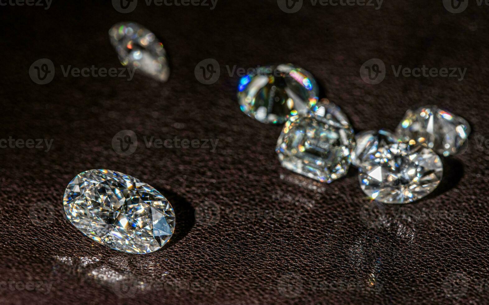 Oval cut crushed ice diamond 33864332 Stock Photo at Vecteezy