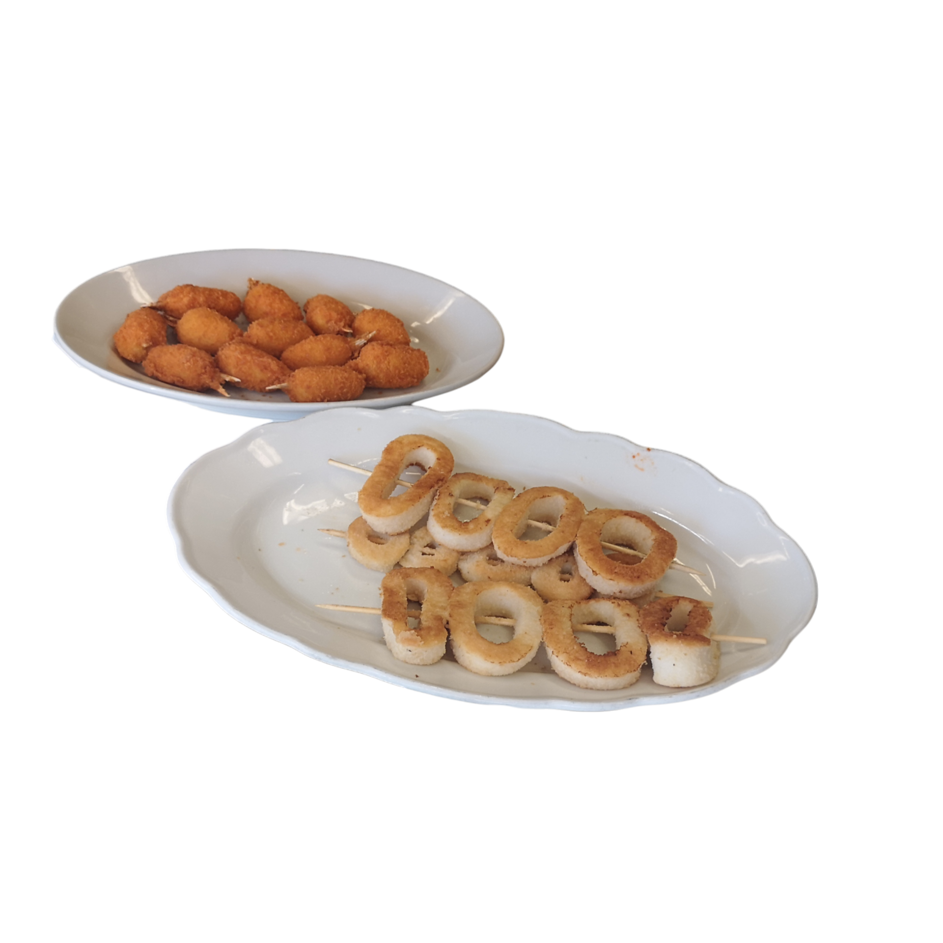 creamed-cuttlefish-skewers-on-a-serving-plate-33885352-png