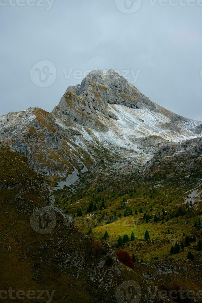 Mountain in autumn photo