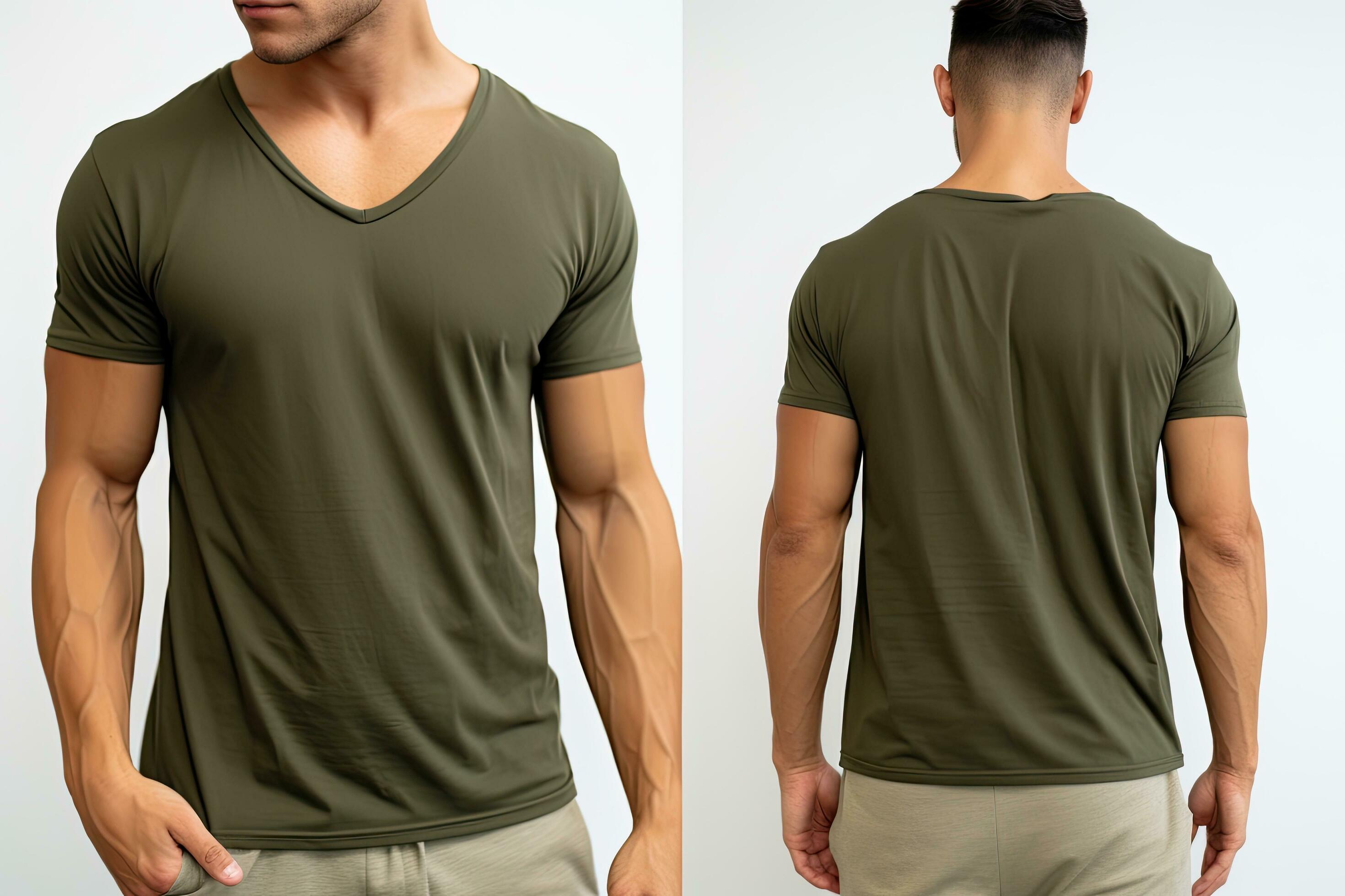 Camiseta Verde Ocasional En El Cuerpo De Los Hombres Aislados En Fondo  Blanco, Delante Y Detrás. Fotos, retratos, imágenes y fotografía de archivo  libres de derecho. Image 55451699