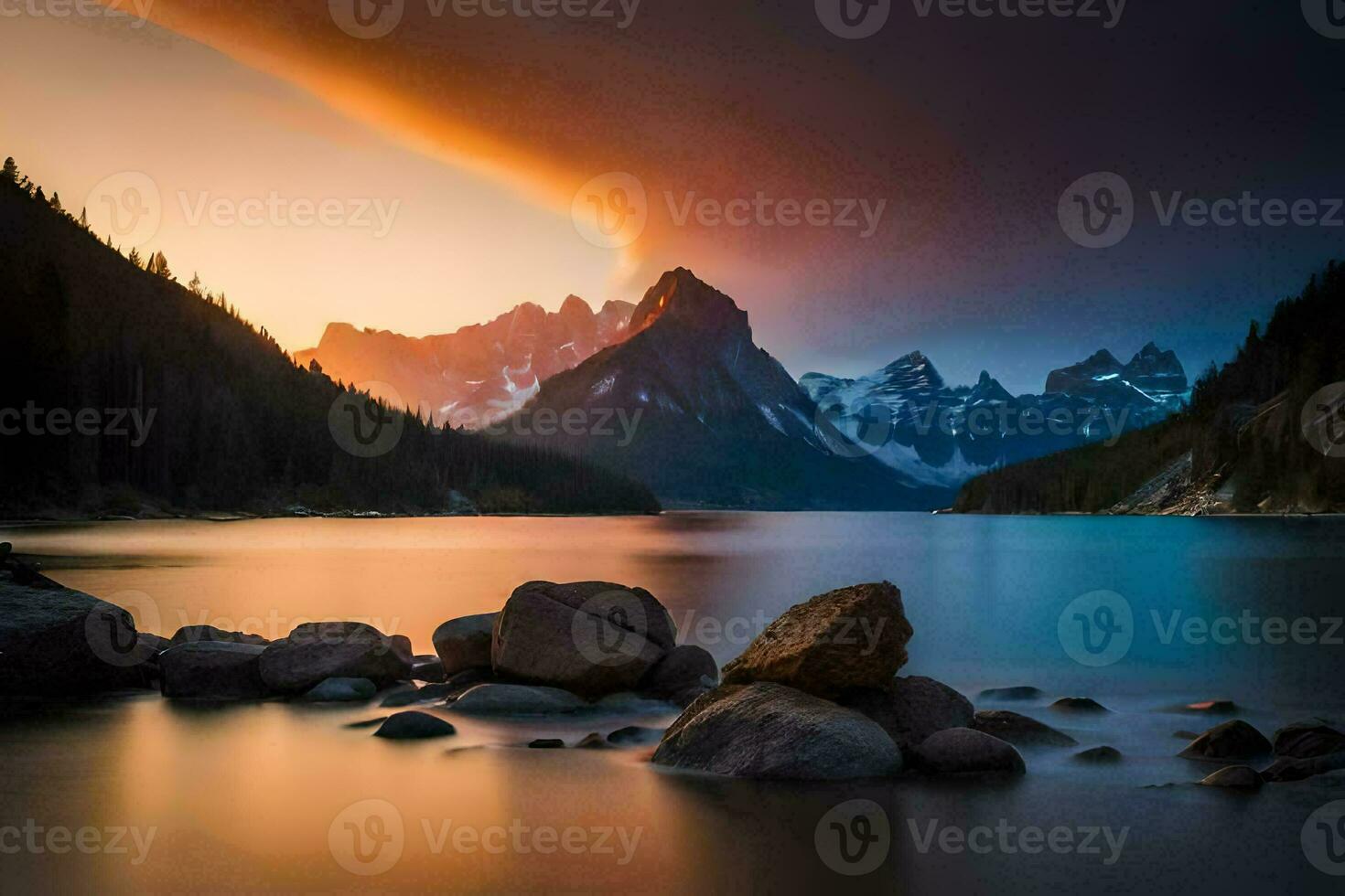 un hermosa puesta de sol terminado un lago y montañas. generado por ai foto