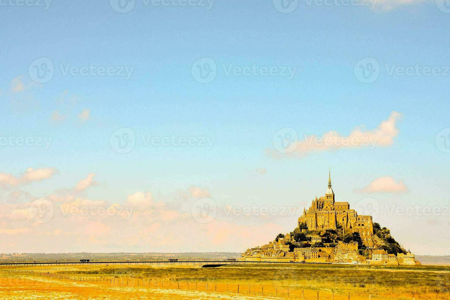 Mont Saint Michel photo