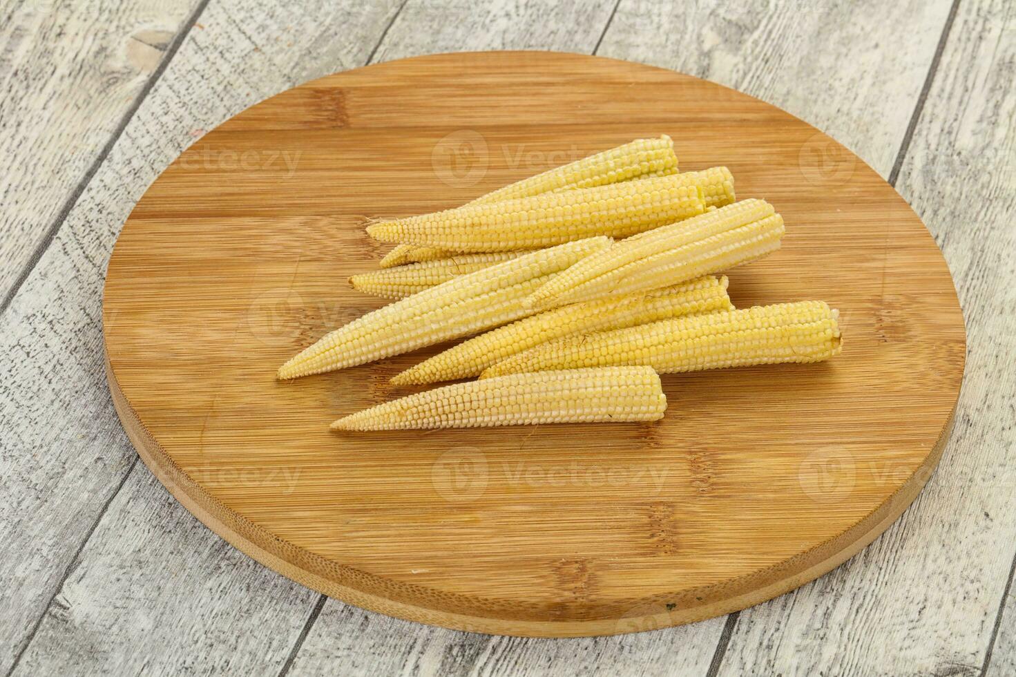 Raw baby corn photo