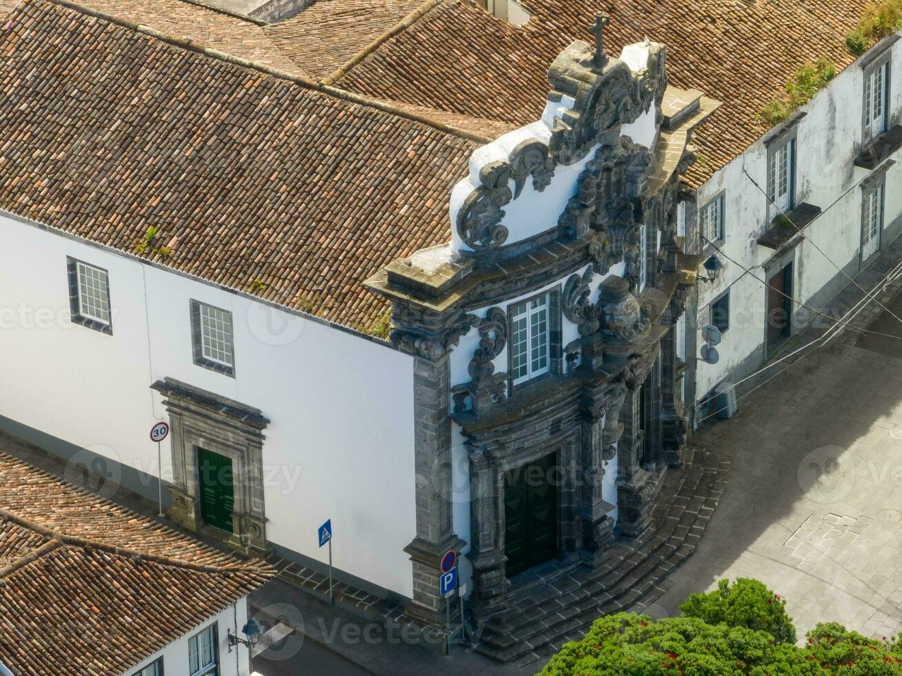 Iglesia de espíritu santo - ribeira grande - Portugal foto