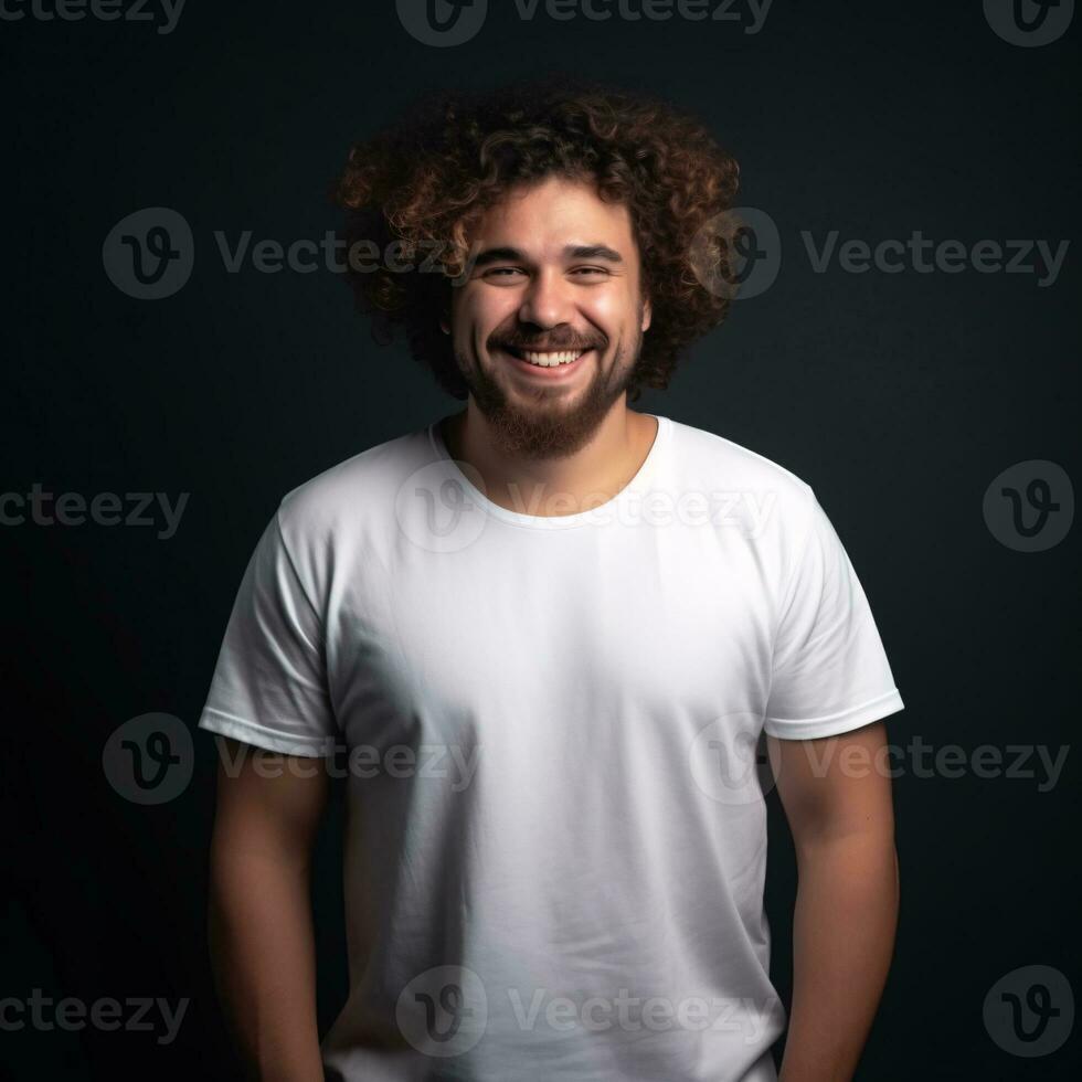 ai generativo multi étnico más Talla personas en blanco camisa para burlarse de arriba en un negro antecedentes foto