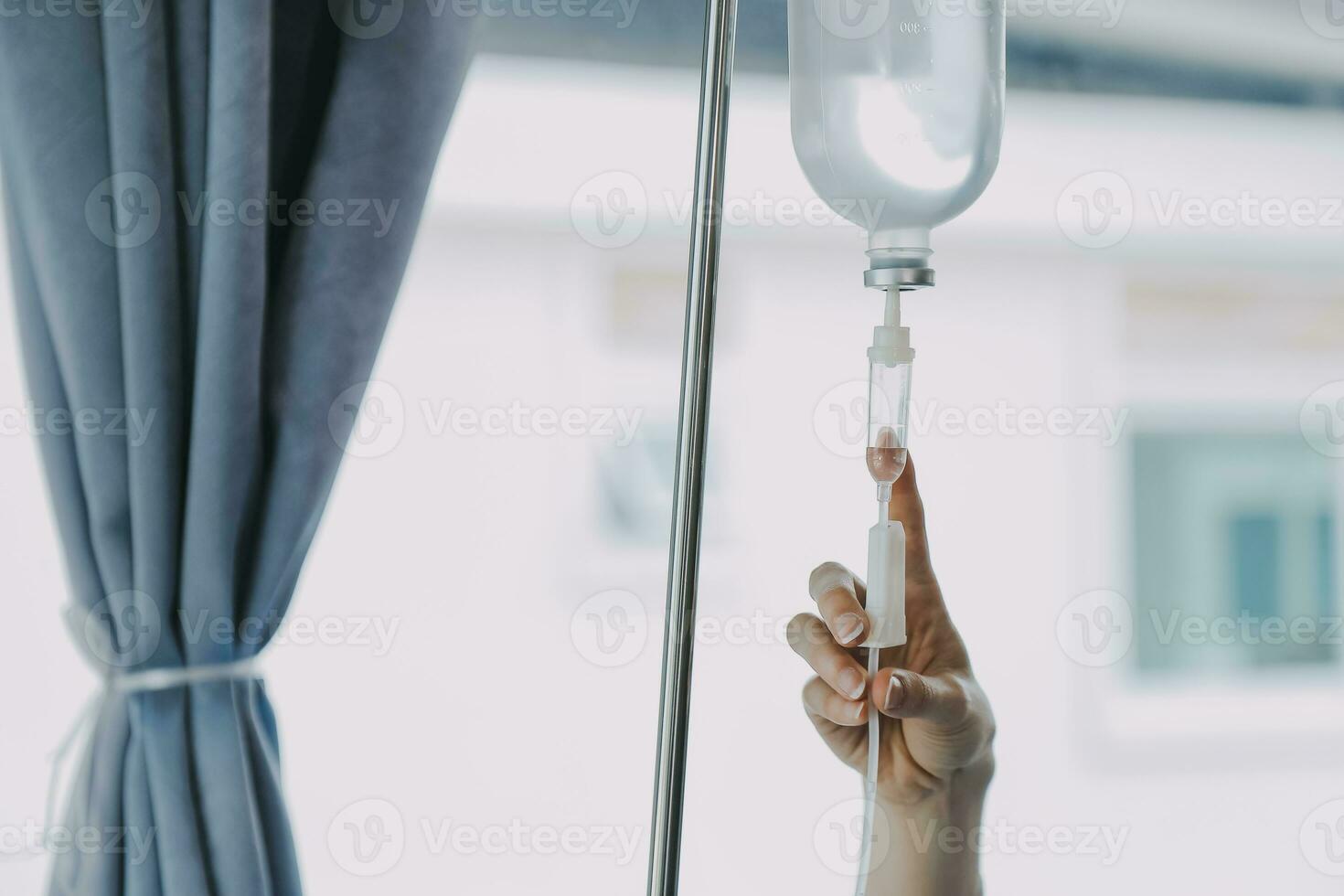 Women Asian doctors hold the patient hand and encourage and provide medical advice While checking the patient health in bed. Concept of Care and compassion, antenatal care, Threatened abortion photo