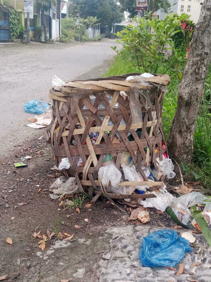 rubbish dump full of rubbish, trash can photo