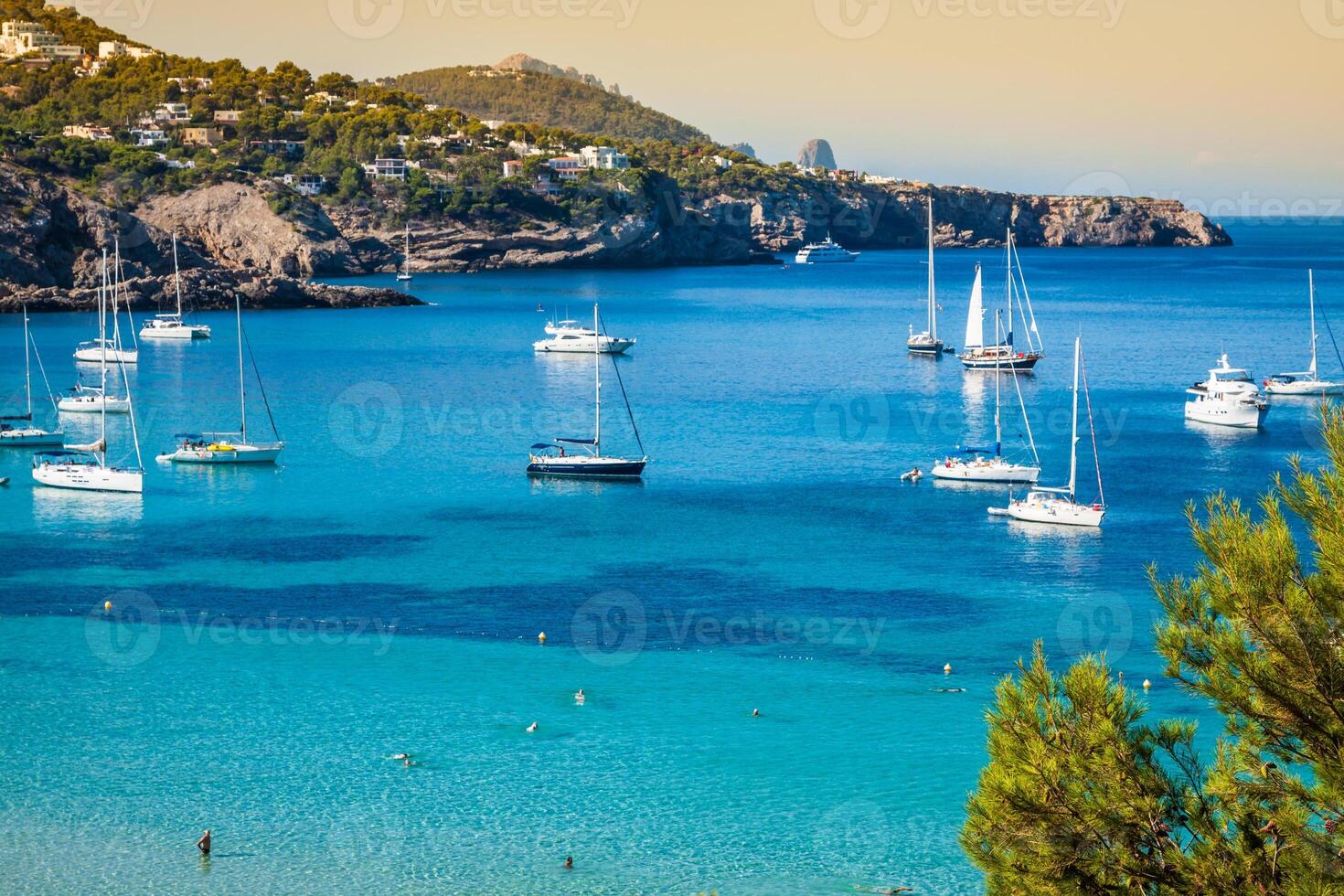 cala tarida en ibiza playa san jose a balear islas foto