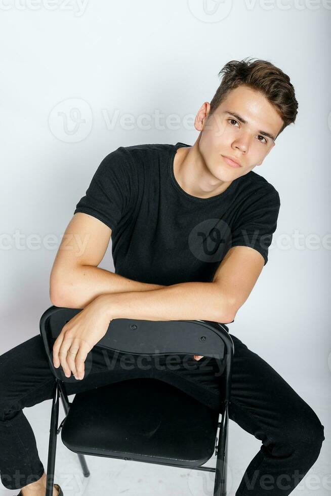 Man wearing black t-shirt photo