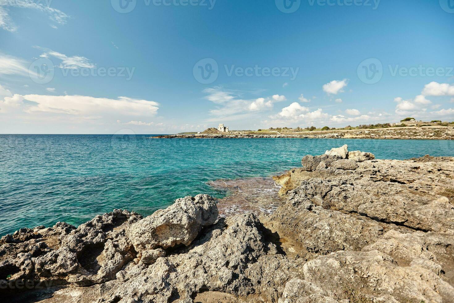 asombroso natural paisajes y playa de puglia, Italia. foto