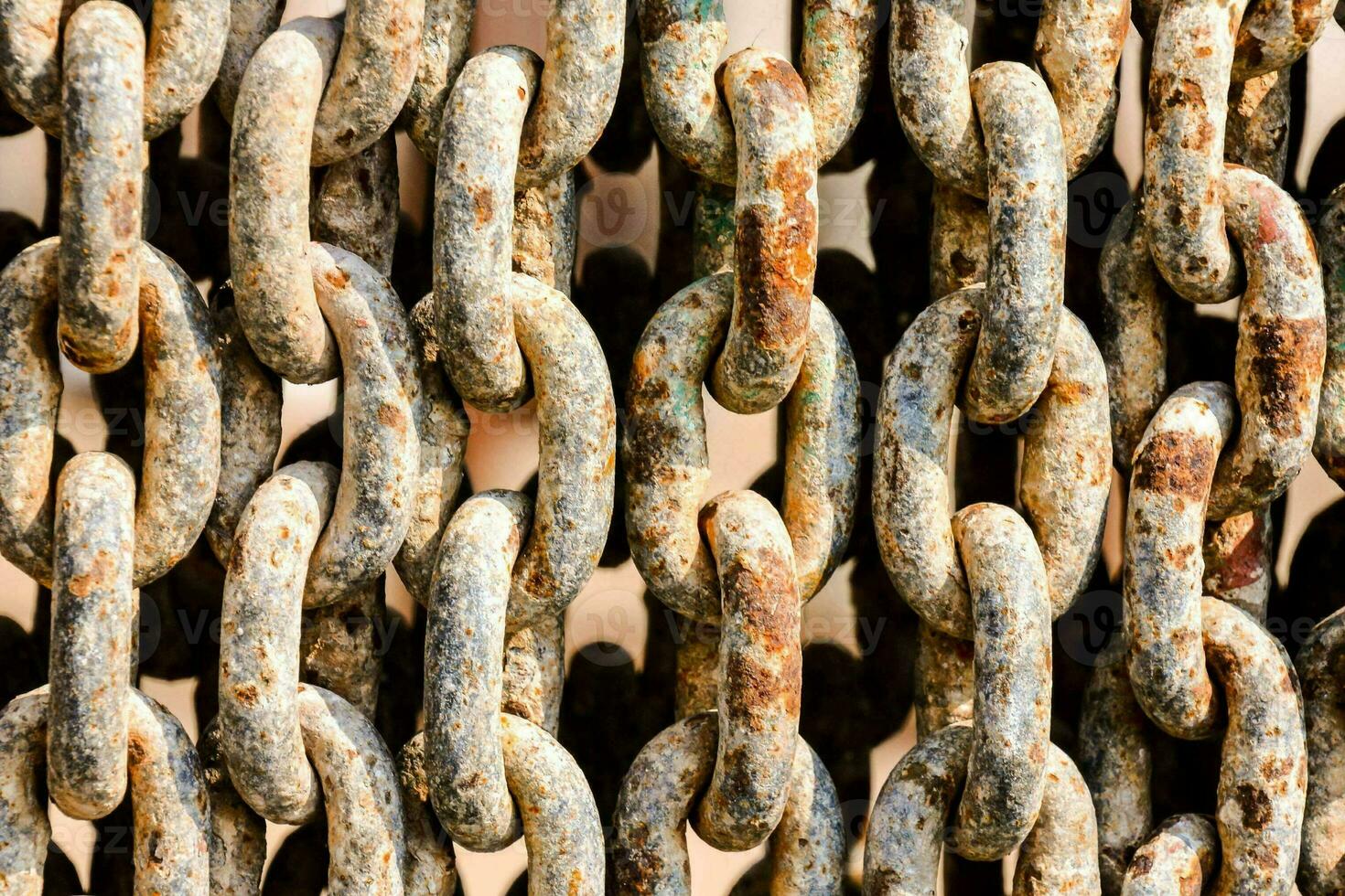 a close up of chain links photo