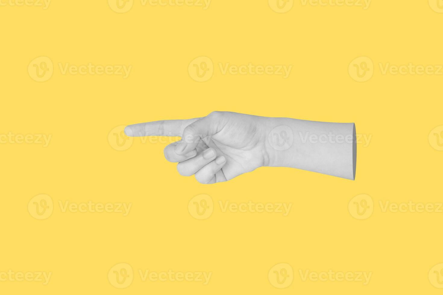 hembra mano conmovedor o señalando a alguna cosa aislado en amarillo antecedentes foto