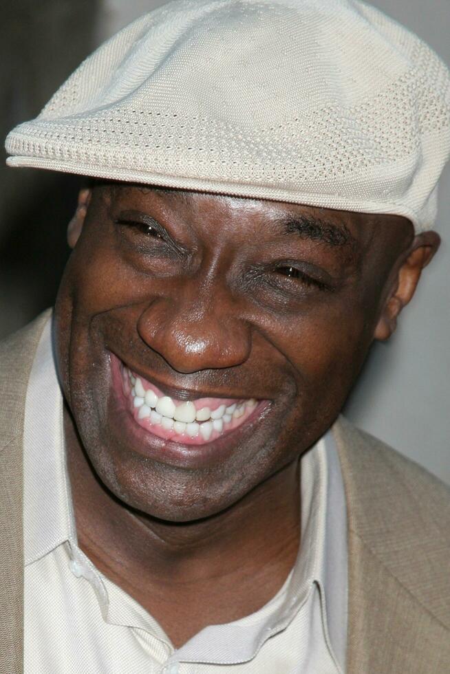 LOS ANGELES  JUL 24 Michael Clarke Duncan arrives at the 12th Annual HollyRod Foundation DesignCare Event at Ron Burkles Green Acres Estate on July24 2010 in Beverly Hills CA photo