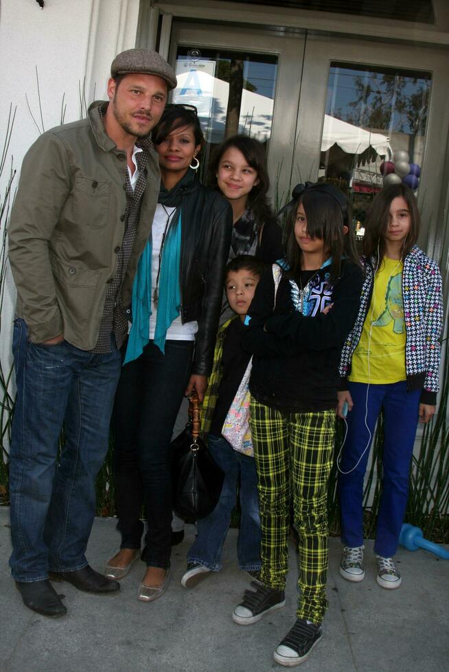 Justin Chambers arriving at the 7th Annual John Varvatos Stuart House Benefit at the John Varvatos Store in West Hollywood CA on March 8 2009 photo