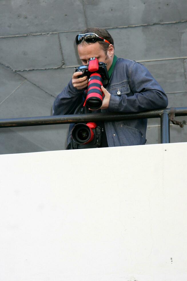 photographer Lionel Hahn at the Hollywood Walk of Fame ceremony for Kiefer Sutherland in Hollywood CA December 9 2008 photo