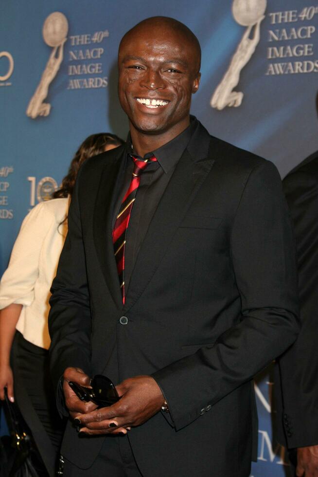 Seal arriving at the 40th Annual NAACP Image Awards at the Shrine Auditorium in Los Angeles CA on February 12 2009 photo