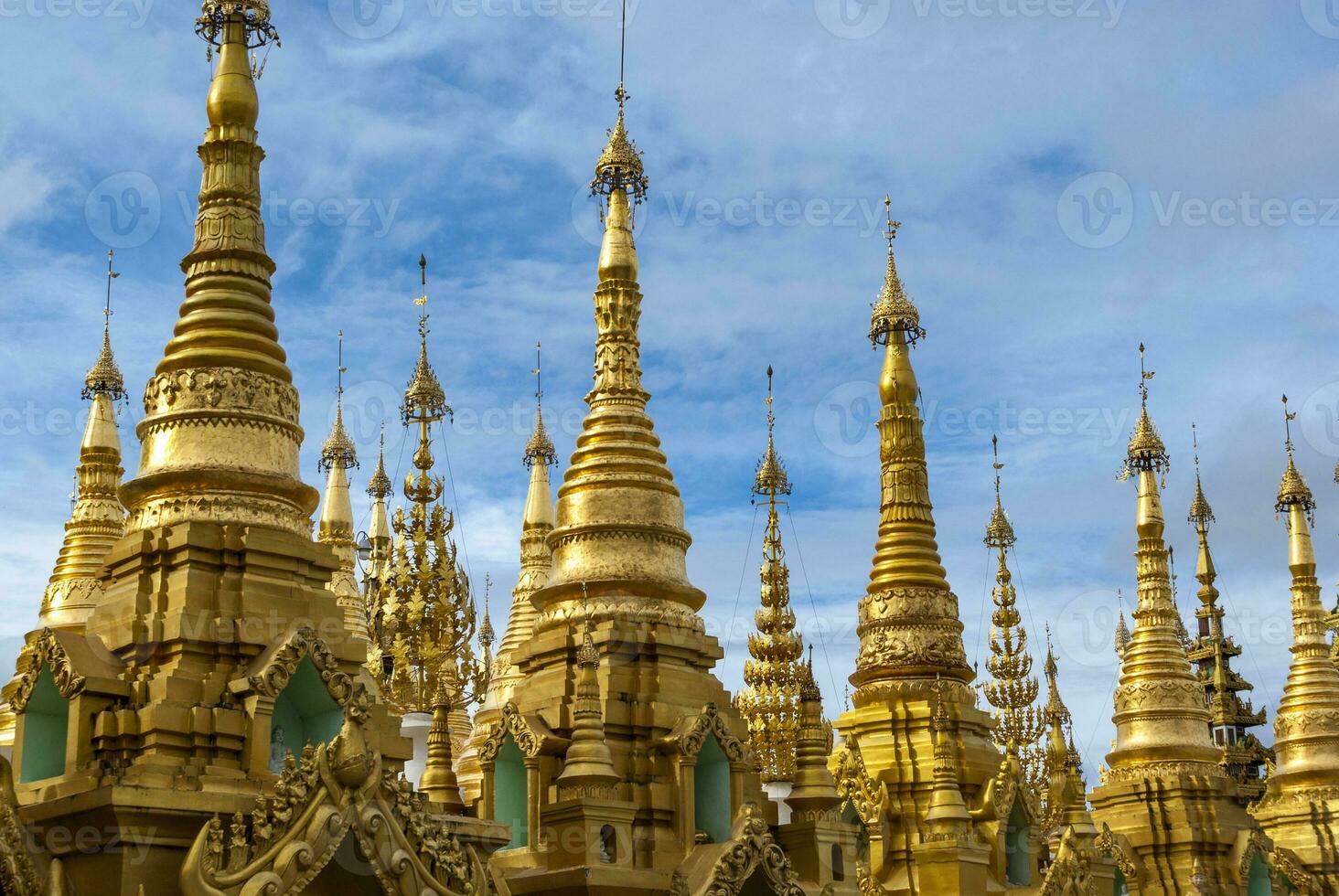 exterior de el shwedagon pagoda un dorado pagoda en Yangón, rangoón, myanmar, Asia foto