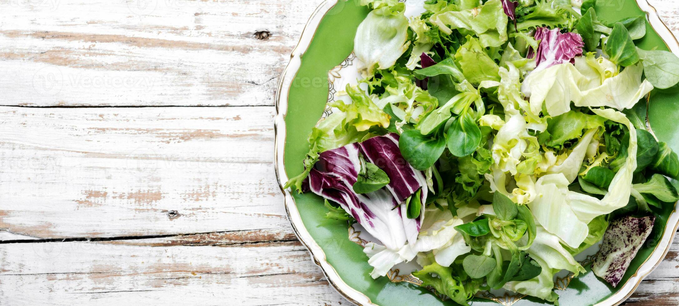 Healthy vegetarian salad photo