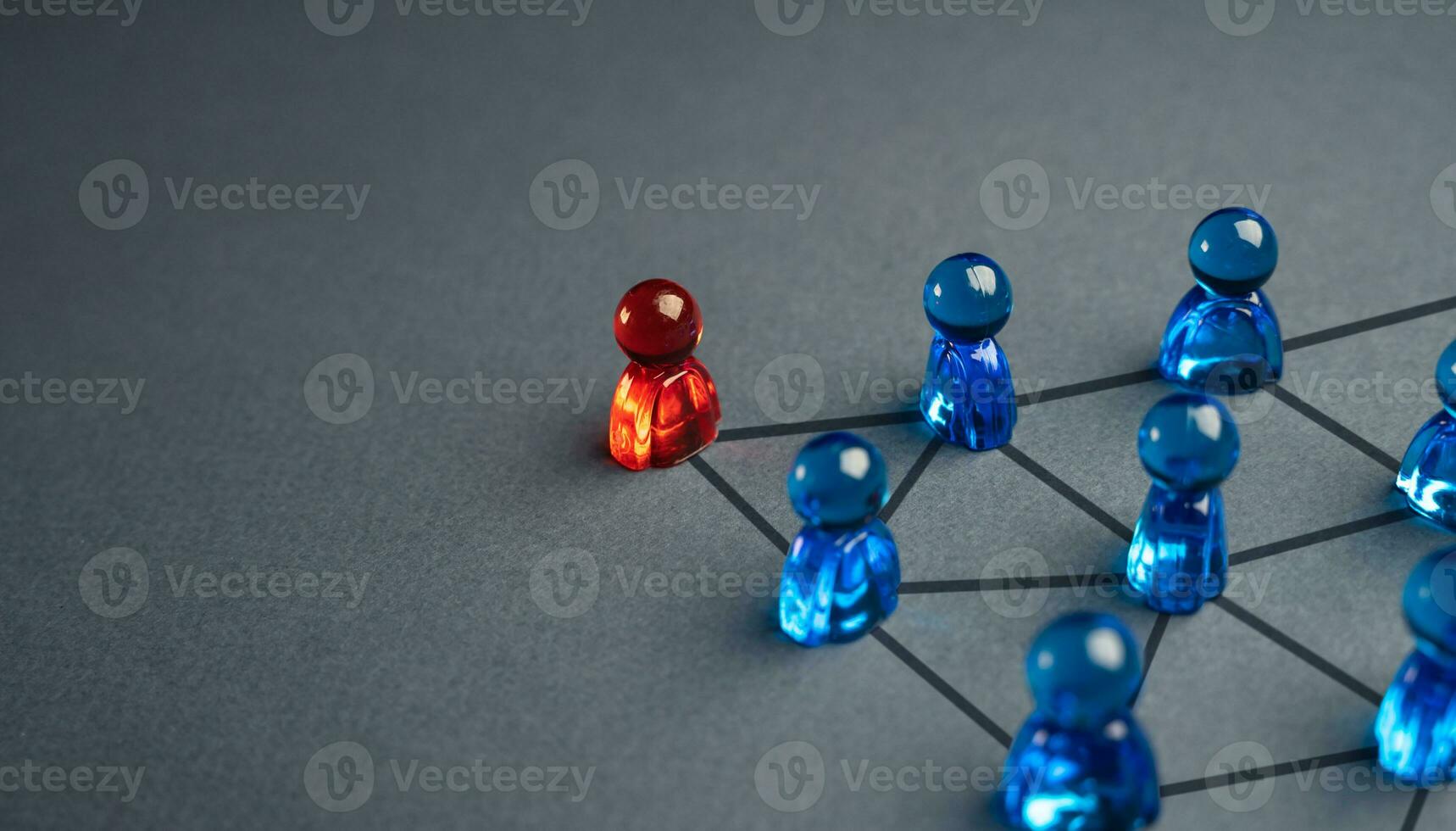 The connection of the leader and his employees in the team. Distribution of inheritance. Project manager. Discipline and teamwork. Leadership and personnel management. Delegation of work, feedback. photo
